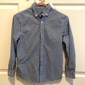 Boys Vineyard Vines Sz S (8-10) worn once. EUC. Performance Material